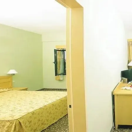 Hotel Arinna Titreyengol