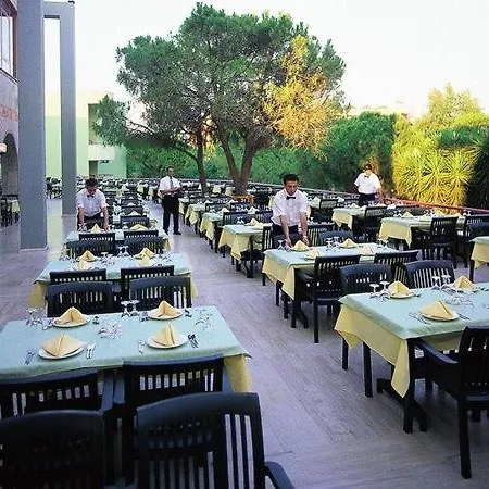 Hotell Arinna Titreyengol